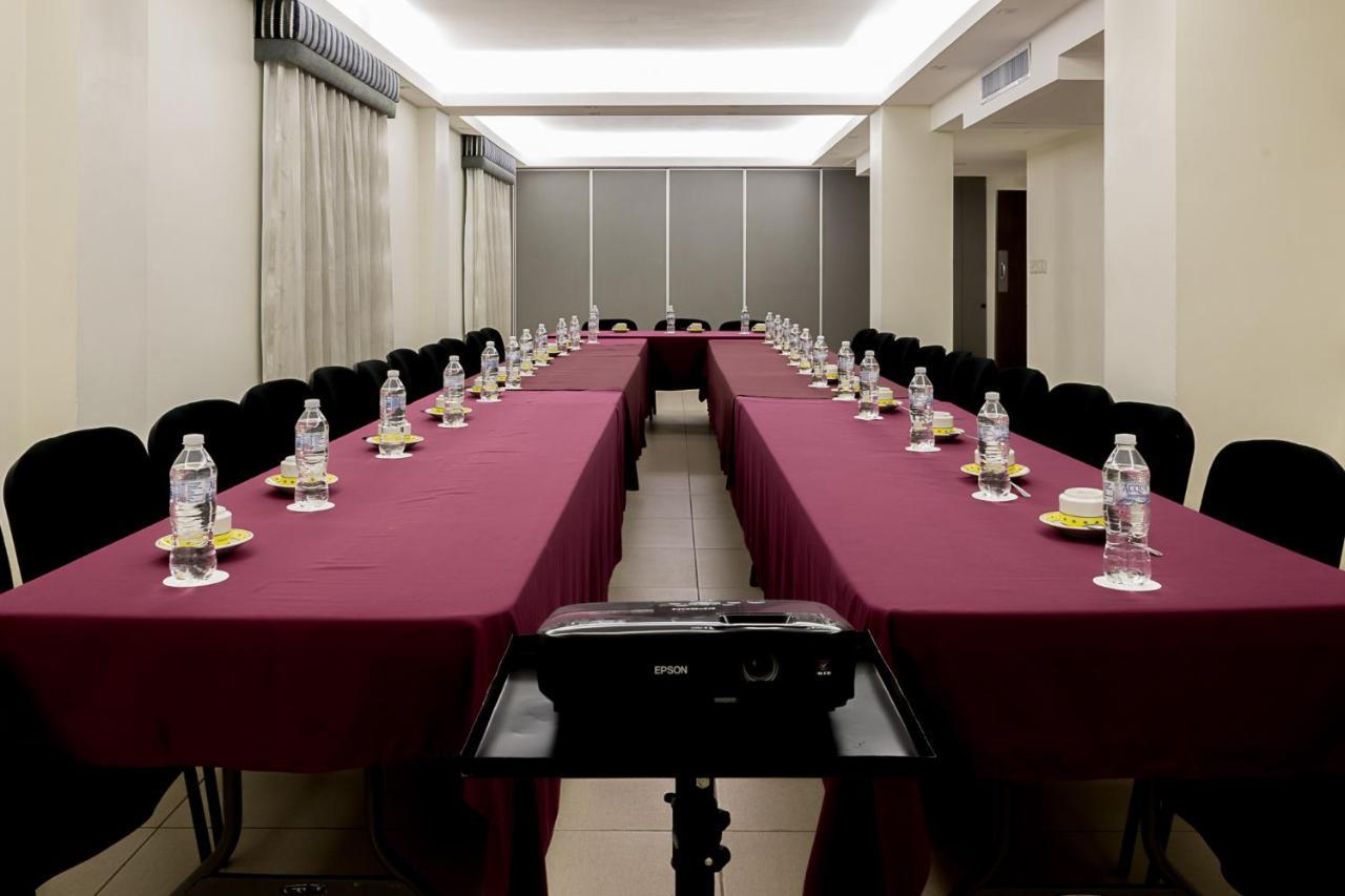 Hotel Mansur Business & Leisure Córdoba Εξωτερικό φωτογραφία